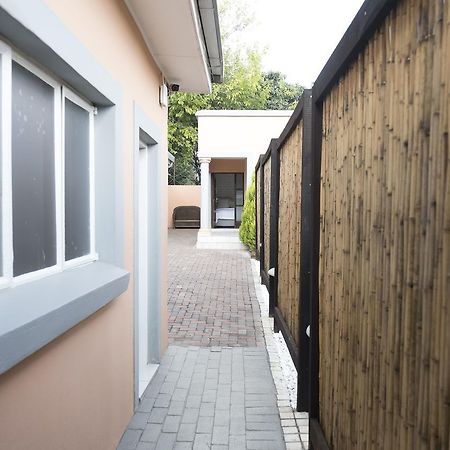 Comfort Guest House Pretoria-Noord Buitenkant foto