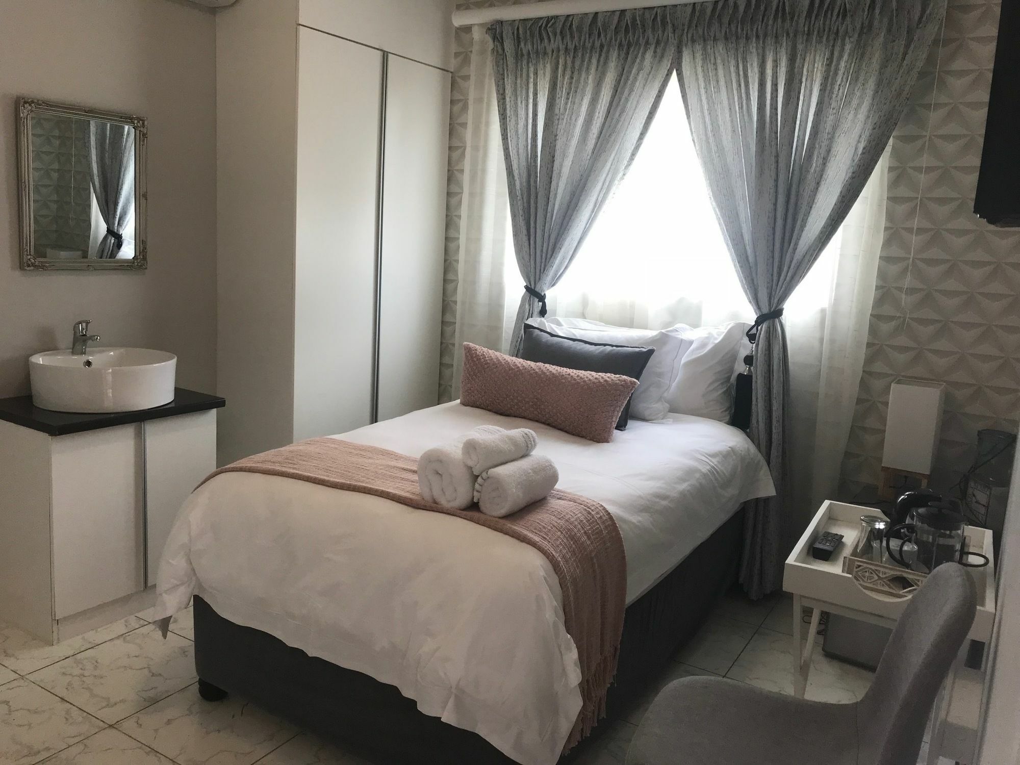 Comfort Guest House Pretoria-Noord Buitenkant foto